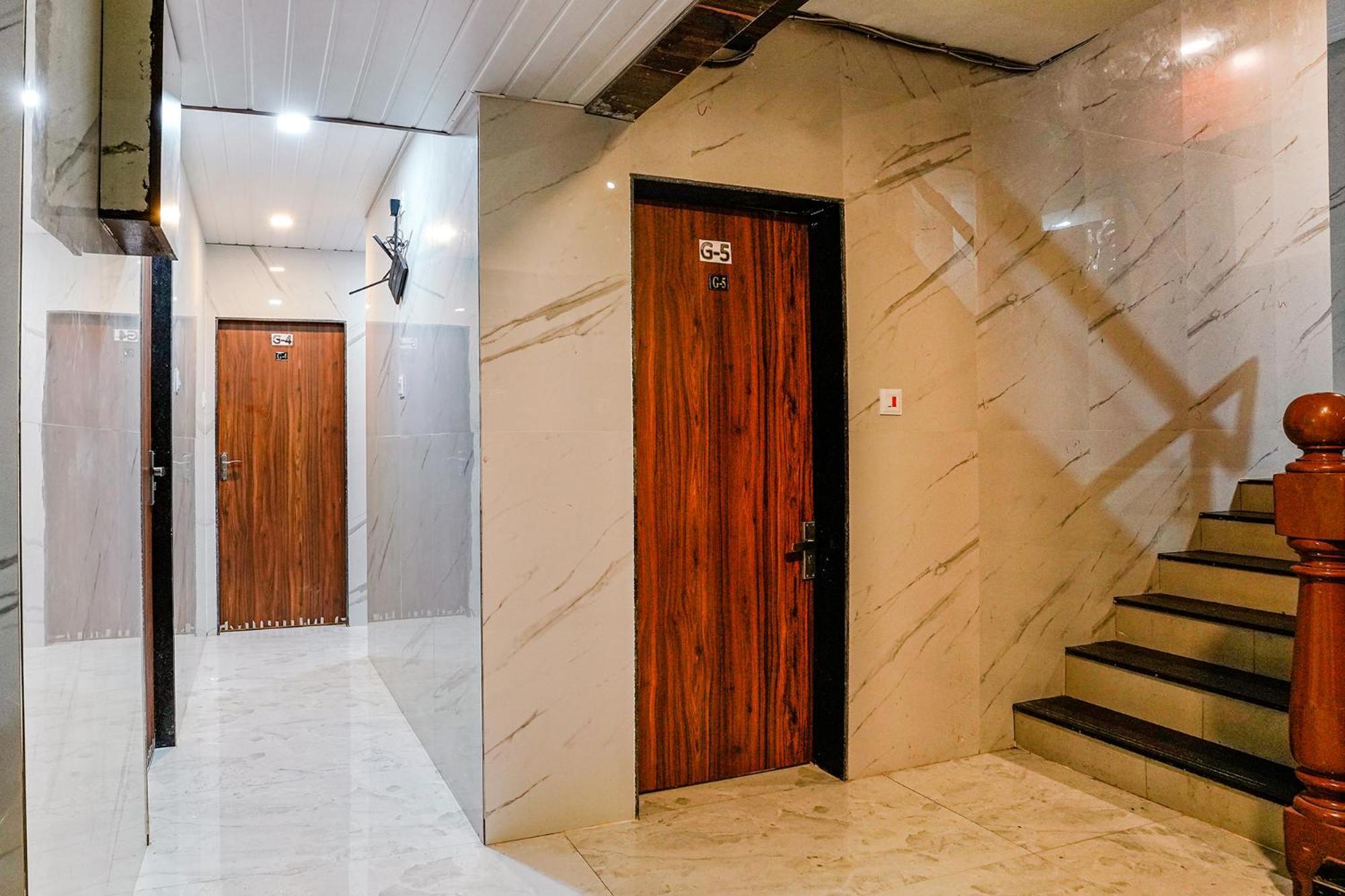 Fabexpress Yatri Inn - Navi Mumbai Turambhe Exterior photo